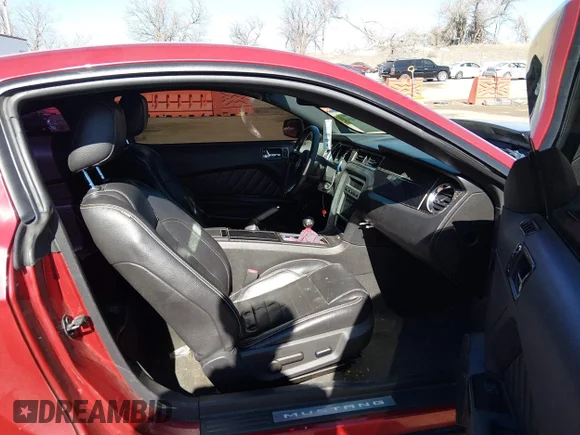 ✅ 2011 Ford Mustang GT Premium • VIN: 1ZVBP8CF5B5164320 • Lot: 44485919. Wystawiony na IAAI z przebiegiem 169 927 mil. Bezpłatny archiwum sprzedaży aukcyjnych z USA i szczegółowy raport historii pojazdu na DreamBid. Zdjęcie 5.