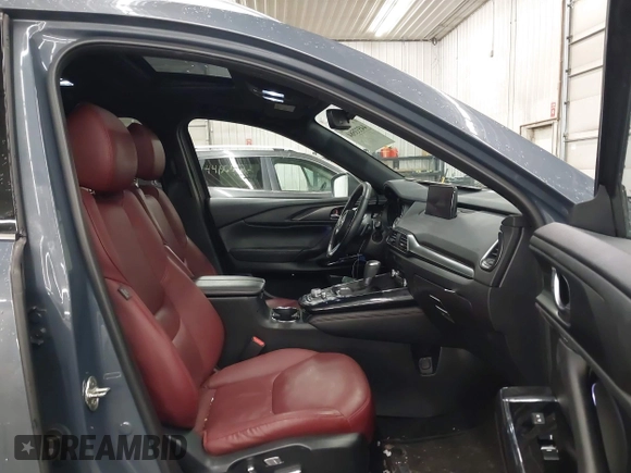✅ 2021 Mazda CX-9 Grand Touring • VIN: JM3TCBDY0M0507056 • Lot: 44533584. Wystawiony na IAAI z przebiegiem 107 886 mil. Bezpłatny archiwum sprzedaży aukcyjnych z USA i szczegółowy raport historii pojazdu na DreamBid. Zdjęcie 5.