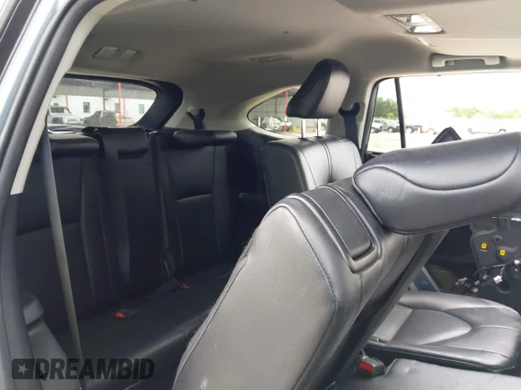 ✅ 2022 Toyota Highlander XLE • VIN: 5TDGZRAH3NS112275 • Lot: 45314097. Wystawiony na IAAI z przebiegiem 86 612 mil. Bezpłatny archiwum sprzedaży aukcyjnych z USA i szczegółowy raport historii pojazdu na DreamBid. Zdjęcie 8.
