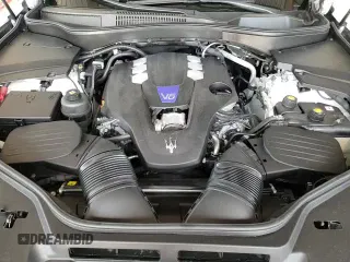 ✅ 2017 Maserati Levante S • VIN: ZN661YUL6HX263363 • Лот: 84768885. Опубликован ранее на Copart с пробегом 24 726 миль. Бесплатный доступ к архиву аукционных продаж из США и подробный отчёт об истории автомобиля на DreamBid. Изображение 17.