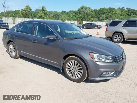 ✅ 2016 Volkswagen Passat SE • VIN: 1VWBT7A35GC069189 • Lot: 45309587. Wystawiony na IAAI z przebiegiem 70 146 mil. Bezpłatny archiwum sprzedaży aukcyjnych z USA i szczegółowy raport historii pojazdu na DreamBid. Zdjęcie 1.