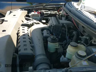 ✅ 2005 Ford F-150 XLT • VIN: 1FTPX12525FB43402 • Lot: 42025311. Wystawiony na IAAI z przebiegiem 210 220 mil. Bezpłatny archiwum sprzedaży aukcyjnych z USA i szczegółowy raport historii pojazdu na DreamBid. Zdjęcie 15.