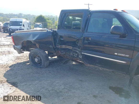 ✅ 2003 Chevrolet Silverado 1500HD LS • VIN: 1GCGK13U93F160456 • Lot: 42987203. Wystawiony na IAAI z przebiegiem 214 952 mil. Bezpłatny archiwum sprzedaży aukcyjnych z USA i szczegółowy raport historii pojazdu na DreamBid. Zdjęcie 6.