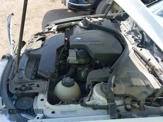 ✅ 2014 BMW 3 Series 328i xDrive • VIN: WBA3B5C57EF599718 • Lot: 43405504. Listed on IAAI with 146,975 mi. Free auction sales archive from the USA and detailed vehicle history report at DreamBid. Image 20.