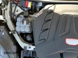 ✅ 2021 Porsche Cayenne GTS • VIN: WP1BG2AY2MDA49766 • Лот: 86319104. Опубликован ранее на Copart с пробегом 54 751 миль. Бесплатный доступ к архиву аукционных продаж из США и подробный отчёт об истории автомобиля на DreamBid. Изображение 14.