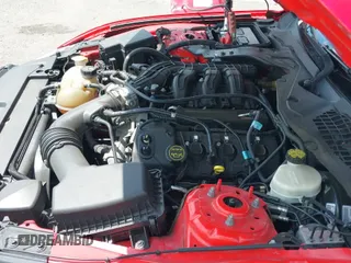 ✅ 2017 Ford Mustang V6 • VIN: 1FA6P8AM2H5269966 • Lot: 42694281. Wystawiony na IAAI z przebiegiem 77 667 mil. Bezpłatny archiwum sprzedaży aukcyjnych z USA i szczegółowy raport historii pojazdu na DreamBid. Zdjęcie 19.