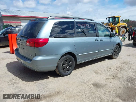 ✅ 2005 Toyota Sienna LE • VIN: 5TDZA23C85S278560 • Lot: 44899440. Wystawiony na IAAI z przebiegiem 222 176 mil. Bezpłatny archiwum sprzedaży aukcyjnych z USA i szczegółowy raport historii pojazdu na DreamBid. Zdjęcie 4.