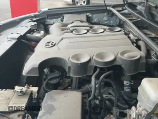 ✅ 2015 Toyota 4Runner SR5 Premium • VIN: JTEBU5JR2F5212784 • Lot: 43118138. Wystawiony na IAAI z przebiegiem 148 158 mil. Bezpłatny archiwum sprzedaży aukcyjnych z USA i szczegółowy raport historii pojazdu na DreamBid. Zdjęcie 20.