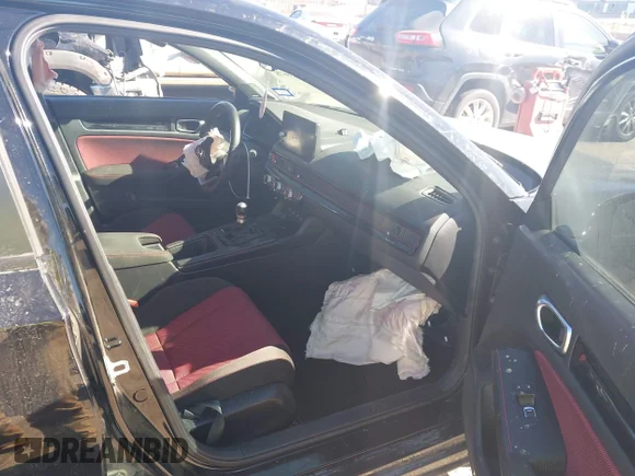 ✅ 2026 Honda Civic Si • VIN: 2HGFE1E58TH470042 • Lot: 44324678. Wystawiony na IAAI z przebiegiem 17 776 mil. Bezpłatny archiwum sprzedaży aukcyjnych z USA i szczegółowy raport historii pojazdu na DreamBid. Zdjęcie 5.
