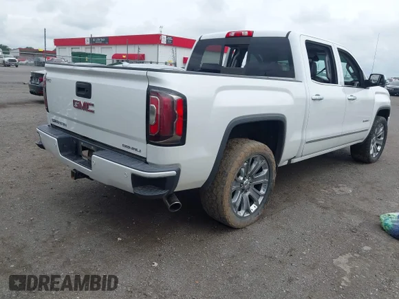 ✅ 2018 GMC Sierra 1500 Denali • VIN: 3GTU2PEJ7JG487393 • Lot: 45205990. Wystawiony na IAAI z przebiegiem Nie podano. Bezpłatny archiwum sprzedaży aukcyjnych z USA i szczegółowy raport historii pojazdu na DreamBid. Zdjęcie 4.