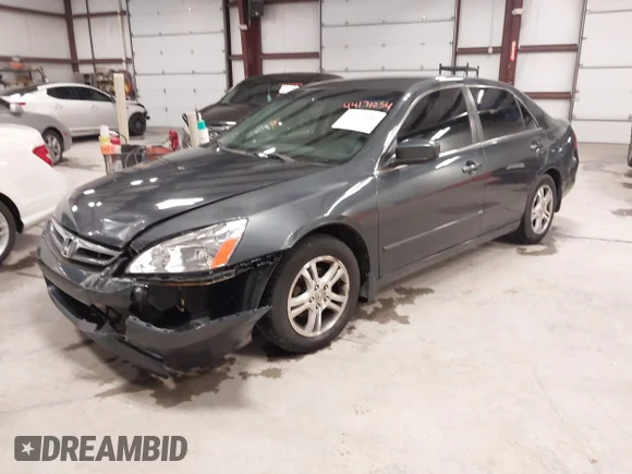 ✅ 2006 Honda Accord LX SE • VIN: 1HGCM563X6A010572 • Lot: 44171254. Wystawiony na IAAI z przebiegiem 215 515 mil. Bezpłatny archiwum sprzedaży aukcyjnych z USA i szczegółowy raport historii pojazdu na DreamBid. Zdjęcie 2.