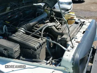 ✅ 2000 Jeep Wrangler Sahara • VIN: 1J4FA59S6YP700675 • Лот: 43363157. Опубликован ранее на IAAI с пробегом 156 158 миль. Бесплатный доступ к архиву аукционных продаж из США и подробный отчёт об истории автомобиля на DreamBid. Изображение 12.