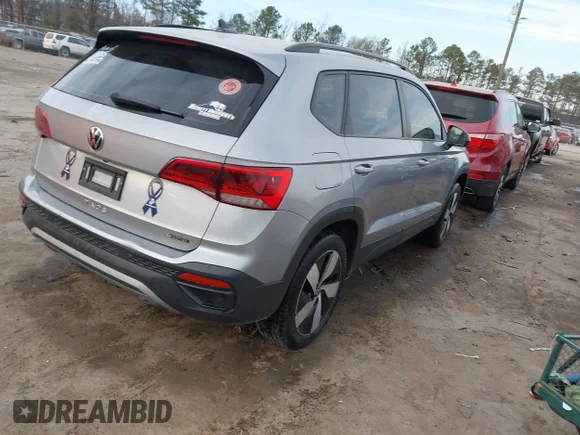 ✅ 2024 Volkswagen Taos S • VIN: 3VV8X7B22RM035642 • Lot: 44006644. Wystawiony na IAAI z przebiegiem 39 663 mil. Bezpłatny archiwum sprzedaży aukcyjnych z USA i szczegółowy raport historii pojazdu na DreamBid. Zdjęcie 4.
