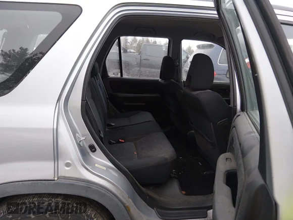 ✅ 2005 Honda CR-V LX • VIN: JHLRD78515C040472 • Lot: 44417011. Wystawiony na IAAI z przebiegiem 314 571 mil. Bezpłatny archiwum sprzedaży aukcyjnych z USA i szczegółowy raport historii pojazdu na DreamBid. Zdjęcie 8.