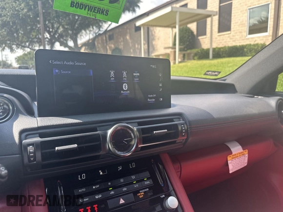 ✅ 2023 Lexus IS 350 F Sport • VIN: JTHGZ1B21P5071146 • Lot: 42606543. Wystawiony na IAAI z przebiegiem 7 056 mil. Bezpłatny archiwum sprzedaży aukcyjnych z USA i szczegółowy raport historii pojazdu na DreamBid. Zdjęcie 6.