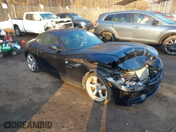 ✅ 2016 BMW Z4 sDrive35i • VIN: WBALM7C57G5B60195 • Lot: 44068819. Wystawiony na IAAI z przebiegiem 57 430 mil. Bezpłatny archiwum sprzedaży aukcyjnych z USA i szczegółowy raport historii pojazdu na DreamBid. Zdjęcie 1.