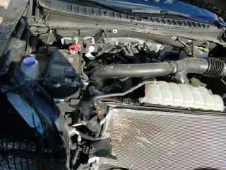 ✅ 2025 Lincoln Navigator Reserve • VIN: 5LMJJ2LG4SEL05764 • Lot: 84769465. Wystawiony na Copart z przebiegiem 4 909 mil. Bezpłatny archiwum sprzedaży aukcyjnych z USA i szczegółowy raport historii pojazdu na DreamBid. Zdjęcie 15.