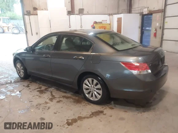 ✅ 2010 Honda Accord LX • VIN: 1HGCP2F35AA073822 • Lot: 45406387. Wystawiony na IAAI z przebiegiem 125 832 mil. Bezpłatny archiwum sprzedaży aukcyjnych z USA i szczegółowy raport historii pojazdu na DreamBid. Zdjęcie 3.