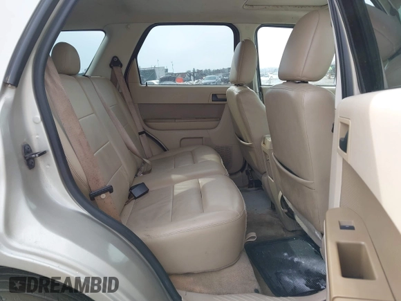 ✅ 2010 Ford Escape XLT • VIN: 1FMCU0D71AKA95355 • Lot: 44491615. Wystawiony na IAAI z przebiegiem 236 191 mil. Bezpłatny archiwum sprzedaży aukcyjnych z USA i szczegółowy raport historii pojazdu na DreamBid. Zdjęcie 8.