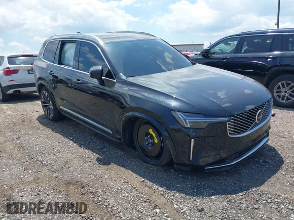 ✅ 2025 Volvo XC90 Plus • VIN: YV4062PB3S1366904 • Lot: 42651118. Listed on IAAI with 10,380 mi. Free auction sales archive from the USA and detailed vehicle history report at DreamBid. Image 1.