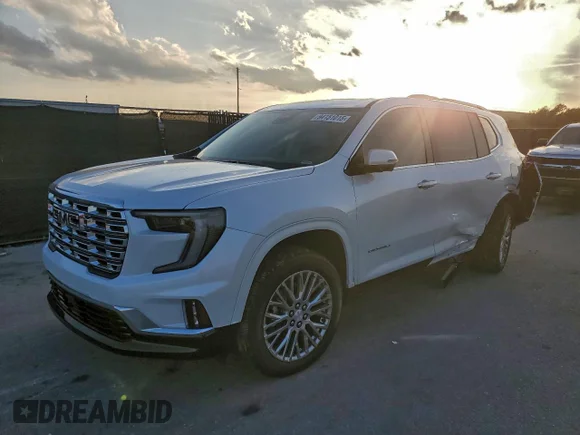 ✅ 2024 GMC Acadia FWD Denali • VIN: 1GKENLKS8RJ248015 • Lot: 94151015. Wystawiony na Copart z przebiegiem 6 026 mil. Bezpłatny archiwum sprzedaży aukcyjnych z USA i szczegółowy raport historii pojazdu na DreamBid. Zdjęcie 1.