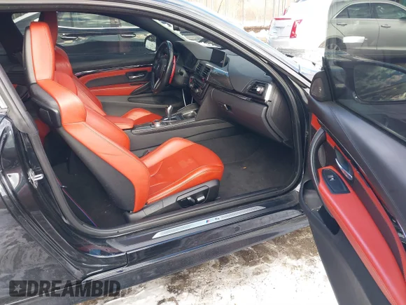 ✅ 2017 BMW M4 • VIN: WBS3R9C51HK709916 • Лот: 41223578. Опубліковано раніше на IAAI з пробігом 24 225 миль. Безкоштовний доступ до архіву аукціонних продажів зі США та докладний звіт про історію автомобіля на DreamBid. Зображення 5.