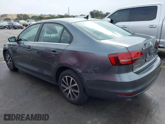 ✅ 2017 Volkswagen Jetta SE • VIN: 3VWDB7AJ3HM415475 • Лот: 44319890. Опубликован ранее на IAAI с пробегом 115 664 миль. Бесплатный доступ к архиву аукционных продаж из США и подробный отчёт об истории автомобиля на DreamBid. Изображение 3.