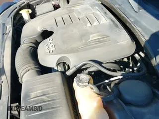 ✅ 2015 Chrysler 300 Limited • VIN: 2C3CCAAG1FH898994 • Lot: 43698221. Wystawiony na IAAI z przebiegiem 142 670 mil. Bezpłatny archiwum sprzedaży aukcyjnych z USA i szczegółowy raport historii pojazdu na DreamBid. Zdjęcie 18.