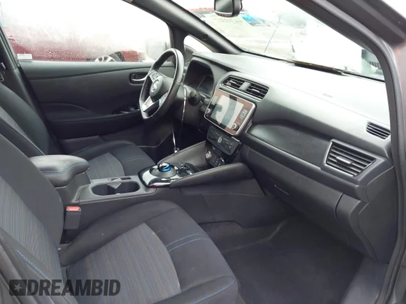 ✅ 2020 Nissan LEAF SV • VIN: 1N4AZ1CP2LC303444 • Lot: 44393507. Wystawiony na IAAI z przebiegiem 29 309 mil. Bezpłatny archiwum sprzedaży aukcyjnych z USA i szczegółowy raport historii pojazdu na DreamBid. Zdjęcie 5.
