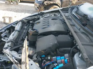 ✅ 2017 Toyota Corolla SE • VIN: 2T1BURHE5HC949465 • Лот: 43596882. Опубликован ранее на IAAI с пробегом 108 519 миль. Бесплатный доступ к архиву аукционных продаж из США и подробный отчёт об истории автомобиля на DreamBid. Изображение 19.