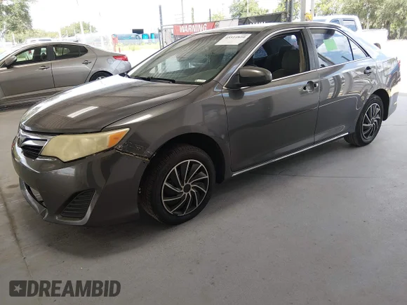 ✅ 2014 Toyota Camry LE • VIN: 4T1BF1FK6EU459132 • Lot: 45514810. Wystawiony na IAAI z przebiegiem 355 303 mil. Bezpłatny archiwum sprzedaży aukcyjnych z USA i szczegółowy raport historii pojazdu na DreamBid. Zdjęcie 2.