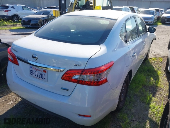 ✅ 2014 Nissan Sentra SL • VIN: 3N1AB7AP0EY270624 • Лот: 43732329. Опубліковано раніше на IAAI з пробігом 149 249 миль. Безкоштовний доступ до архіву аукціонних продажів зі США та докладний звіт про історію автомобіля на DreamBid. Зображення 4.
