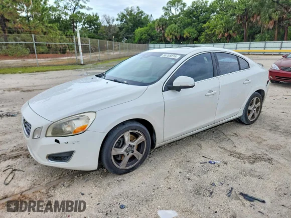 ✅ 2012 Volvo S60 T5 • VIN: YV1622FS0C2035486 • Lot: 56788816. Wystawiony na Copart z przebiegiem 129 620 mil. Bezpłatny archiwum sprzedaży aukcyjnych z USA i szczegółowy raport historii pojazdu na DreamBid. Zdjęcie 1.