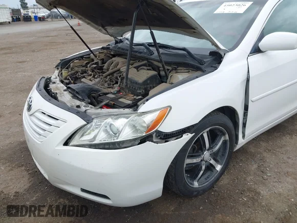 ✅ 2007 Toyota Camry LE • VIN: 4T1BK46K37U528083 • Lot: 45023026. Wystawiony na IAAI z przebiegiem 172 529 mil. Bezpłatny archiwum sprzedaży aukcyjnych z USA i szczegółowy raport historii pojazdu na DreamBid. Zdjęcie 6.