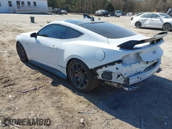 ✅ 2025 Ford Mustang GT Premium • VIN: 1FA6P8CF4S5407982 • Lot: 44383584. Listed on IAAI with 7,500 mi. Free auction sales archive from the USA and detailed vehicle history report at DreamBid. Image 3.