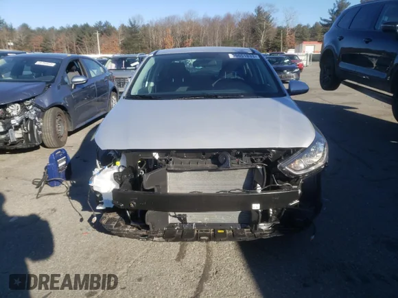 ✅ 2022 Hyundai Accent SEL • VIN: 3KPC24A61NE175874 • Lot: 39651833. Wystawiony na Copart z przebiegiem 7 389 mil. Bezpłatny archiwum sprzedaży aukcyjnych z USA i szczegółowy raport historii pojazdu na DreamBid. Zdjęcie 5.