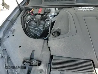 ✅ 2017 Audi Q7 Premium Plus • VIN: WA1LHAF77HD052739 • Lot: 85340975. Wystawiony na Copart z przebiegiem 101 341 mil. Bezpłatny archiwum sprzedaży aukcyjnych z USA i szczegółowy raport historii pojazdu na DreamBid. Zdjęcie 14.