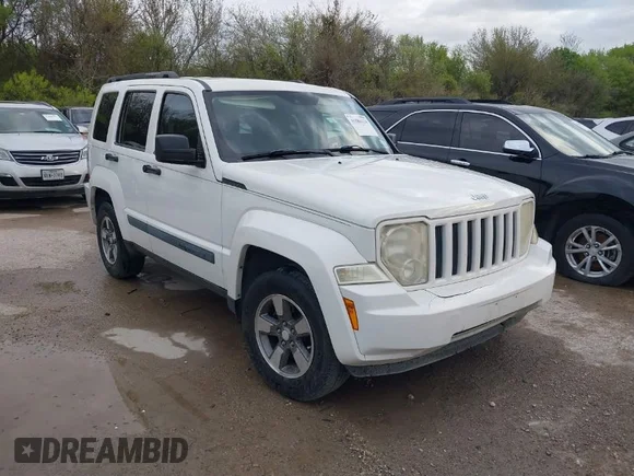 ✅ 2008 Jeep Liberty Sport • VIN: 1J8GP28K68W171011 • Лот: 41886124. Опубликован ранее на IAAI с пробегом 197 115 миль. Бесплатный доступ к архиву аукционных продаж из США и подробный отчёт об истории автомобиля на DreamBid. Изображение 1.
