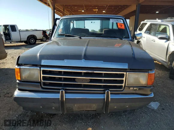 ✅ 1990 Ford F-150 S • VIN: 1FTDF15Y8LNA66730 • Лот: 72320024. Опубліковано раніше на Copart з пробігом 41 844 миль. Безкоштовний доступ до архіву аукціонних продажів зі США та докладний звіт про історію автомобіля на DreamBid. Зображення 5.
