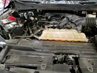 ✅ 2022 Ford F-150 XL • VIN: 1FTFW1E53NKD37969 • Lot: 91262655. Wystawiony na Copart z przebiegiem 128 561 mil. Bezpłatny archiwum sprzedaży aukcyjnych z USA i szczegółowy raport historii pojazdu na DreamBid. Zdjęcie 13.