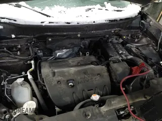 ✅ 2018 Mitsubishi Outlander SEL • VIN: JA4AP4AW1JZ009114 • Лот: 42558865. Опубликован ранее на Copart с пробегом 105 044 миль. Бесплатный доступ к архиву аукционных продаж из США и подробный отчёт об истории автомобиля на DreamBid. Изображение 14.