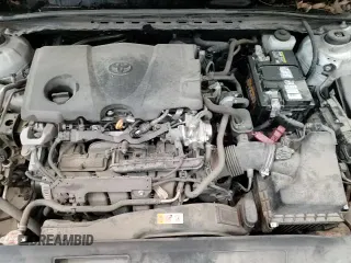 ✅ 2022 Toyota Camry SE • VIN: 4T1T11AK9NU669508 • Lot: 89701515. Wystawiony na Copart z przebiegiem 112 850 mil. Bezpłatny archiwum sprzedaży aukcyjnych z USA i szczegółowy raport historii pojazdu na DreamBid. Zdjęcie 13.