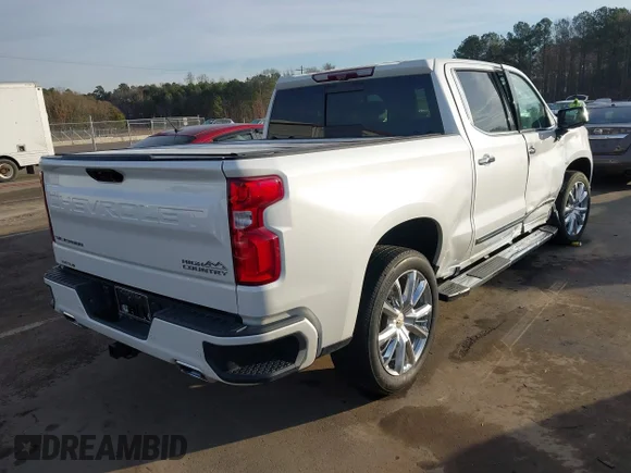 ✅ 2022 Chevrolet Silverado 1500 • VIN: 1GCUDJET8NZ629362 • Lot: 43949058. Wystawiony na IAAI z przebiegiem 47 009 mil. Bezpłatny archiwum sprzedaży aukcyjnych z USA i szczegółowy raport historii pojazdu na DreamBid. Zdjęcie 4.