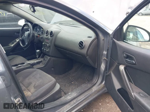 ✅ 2008 Pontiac G6 • VIN: 1G2ZG57B284238092 • Lot: 45318067. Wystawiony na IAAI z przebiegiem 175 227 mil. Bezpłatny archiwum sprzedaży aukcyjnych z USA i szczegółowy raport historii pojazdu na DreamBid. Zdjęcie 5.