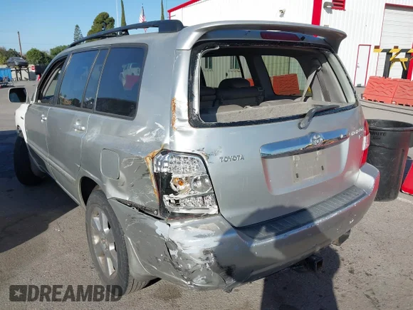 ✅ 2006 Toyota Highlander Limited • VIN: JTEDW21A860001694 • Lot: 44246233. Wystawiony na IAAI z przebiegiem 335 959 mil. Bezpłatny archiwum sprzedaży aukcyjnych z USA i szczegółowy raport historii pojazdu na DreamBid. Zdjęcie 6.