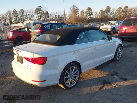 ✅ 2015 Audi A3 • VIN: WAU7FLFF2F1060212 • Lot: 43901279. Wystawiony na IAAI z przebiegiem 103 463 mil. Bezpłatny archiwum sprzedaży aukcyjnych z USA i szczegółowy raport historii pojazdu na DreamBid. Zdjęcie 4.