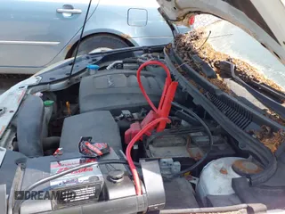 ✅ 2011 Suzuki Kizashi S • VIN: JS2RF9A17B6110406 • Lot: 42380910. Listed on IAAI with 119,243 mi. Free auction sales archive from the USA and detailed vehicle history report at DreamBid. Image 12.