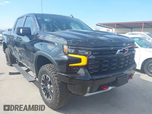 ✅ 2022 Chevrolet Silverado 1500 ZR2 • VIN: 3GCUDHEL2NG590972 • Lot: 45144428. Wystawiony na IAAI z przebiegiem 81 097 mil. Bezpłatny archiwum sprzedaży aukcyjnych z USA i szczegółowy raport historii pojazdu na DreamBid. Zdjęcie 1.