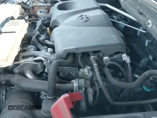 ✅ 2019 Toyota RAV4 XLE Premium • VIN: 2T3A1RFV4KC013276 • Lot: 43448778. Listed on IAAI with 135,484 mi. Free auction sales archive from the USA and detailed vehicle history report at DreamBid. Image 18.