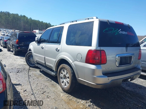✅ 2004 Lincoln Navigator Luxury • VIN: 5LMFU28R74LJ34613 • Lot: 44603227. Wystawiony na IAAI z przebiegiem 201 418 mil. Bezpłatny archiwum sprzedaży aukcyjnych z USA i szczegółowy raport historii pojazdu na DreamBid. Zdjęcie 3.